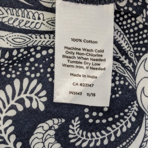 Talbots Womens Medium Navy Blue White Paisley Cotton Pleated Tunic Top Blouse - Picture 7 of 10